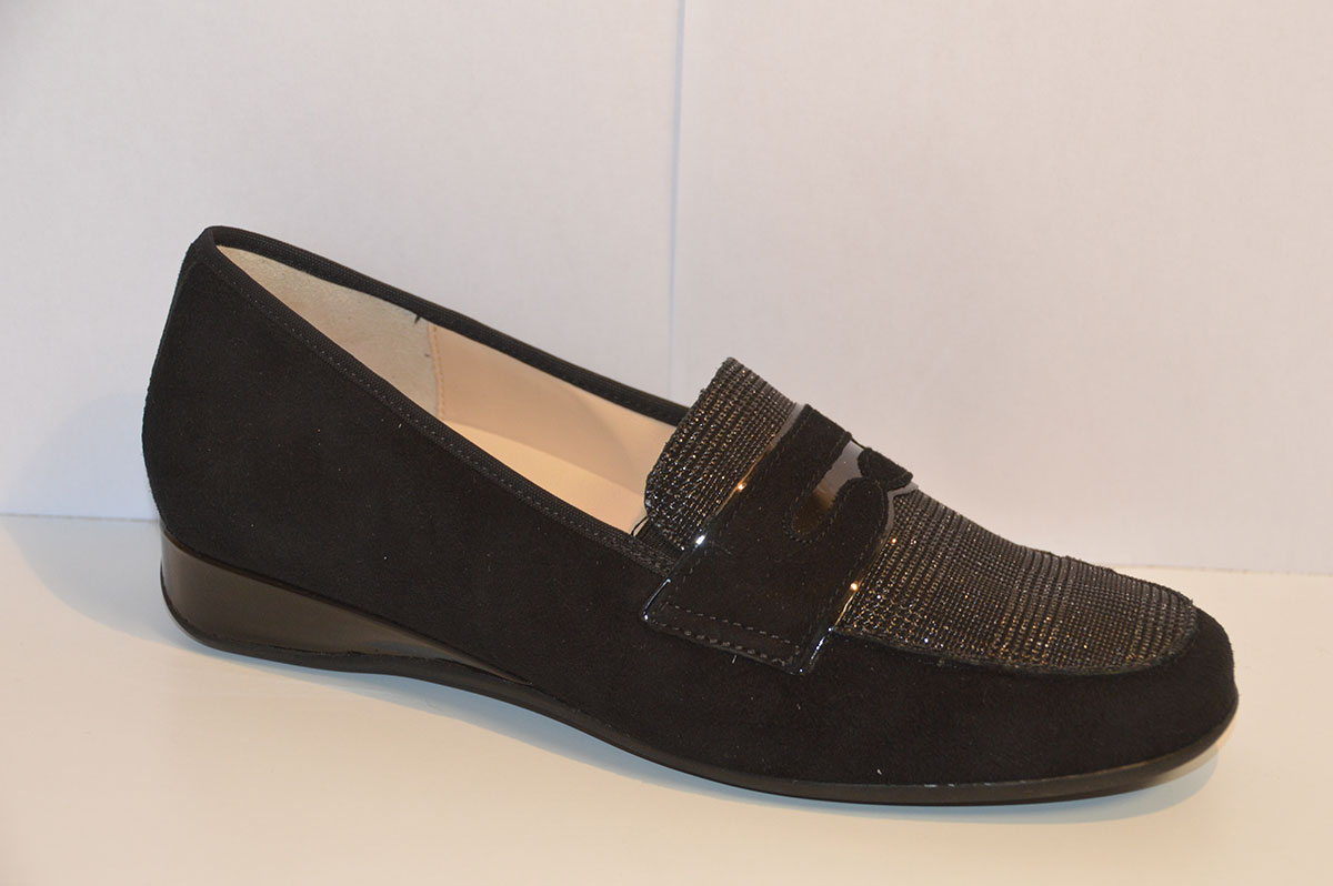Chaussure dame noir brillant hassia